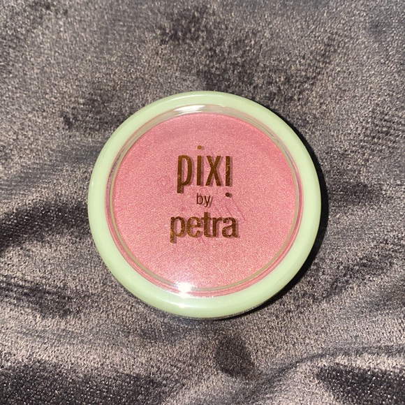 🦋5 piece brand new makeup bundle! - Picture 3 of 8